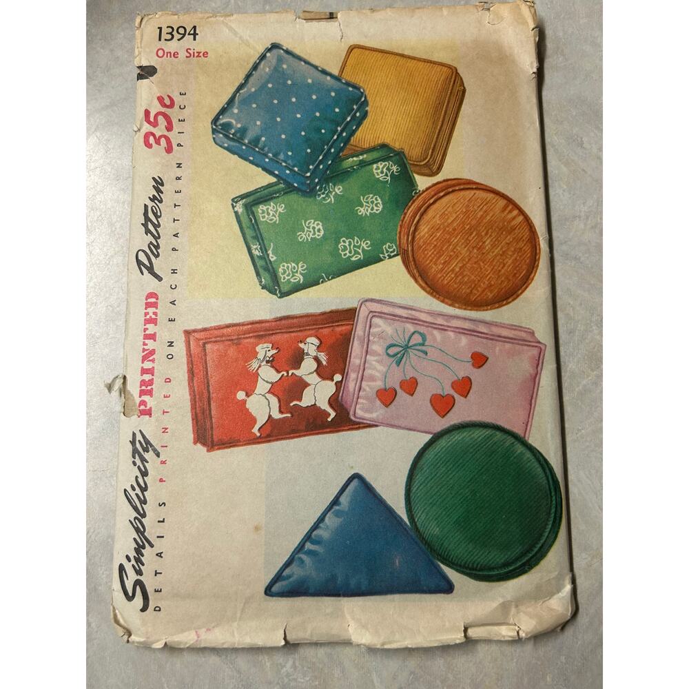 Vintage 1950's Simplicity Pattern #1394 Decorative Pillows with Transfers‎